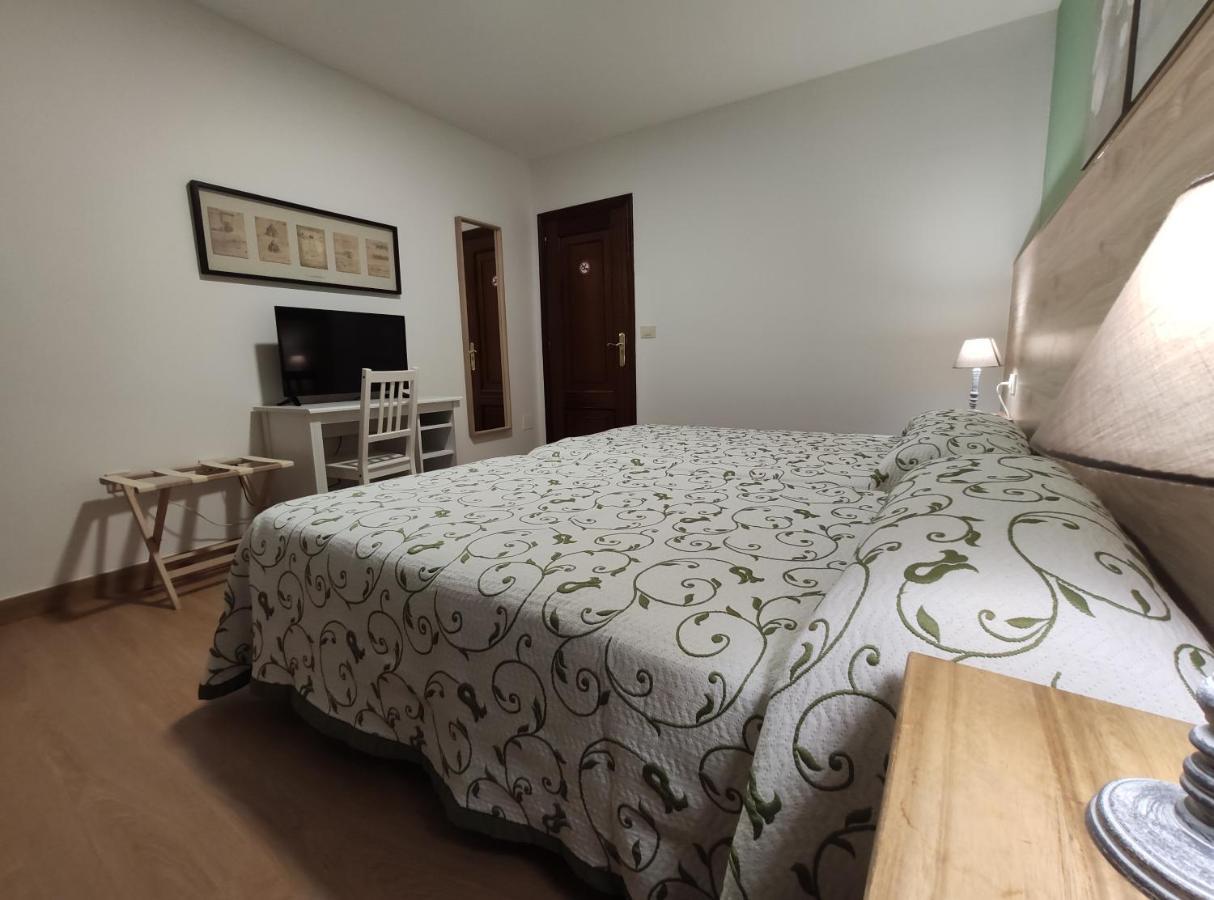 Hostal-Restaurante Paris Forcarei Zewnętrze zdjęcie