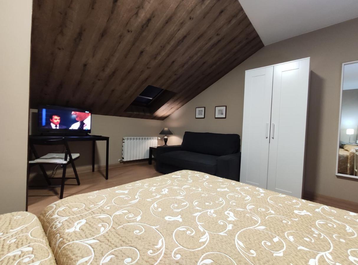 Hostal-Restaurante Paris Forcarei Zewnętrze zdjęcie