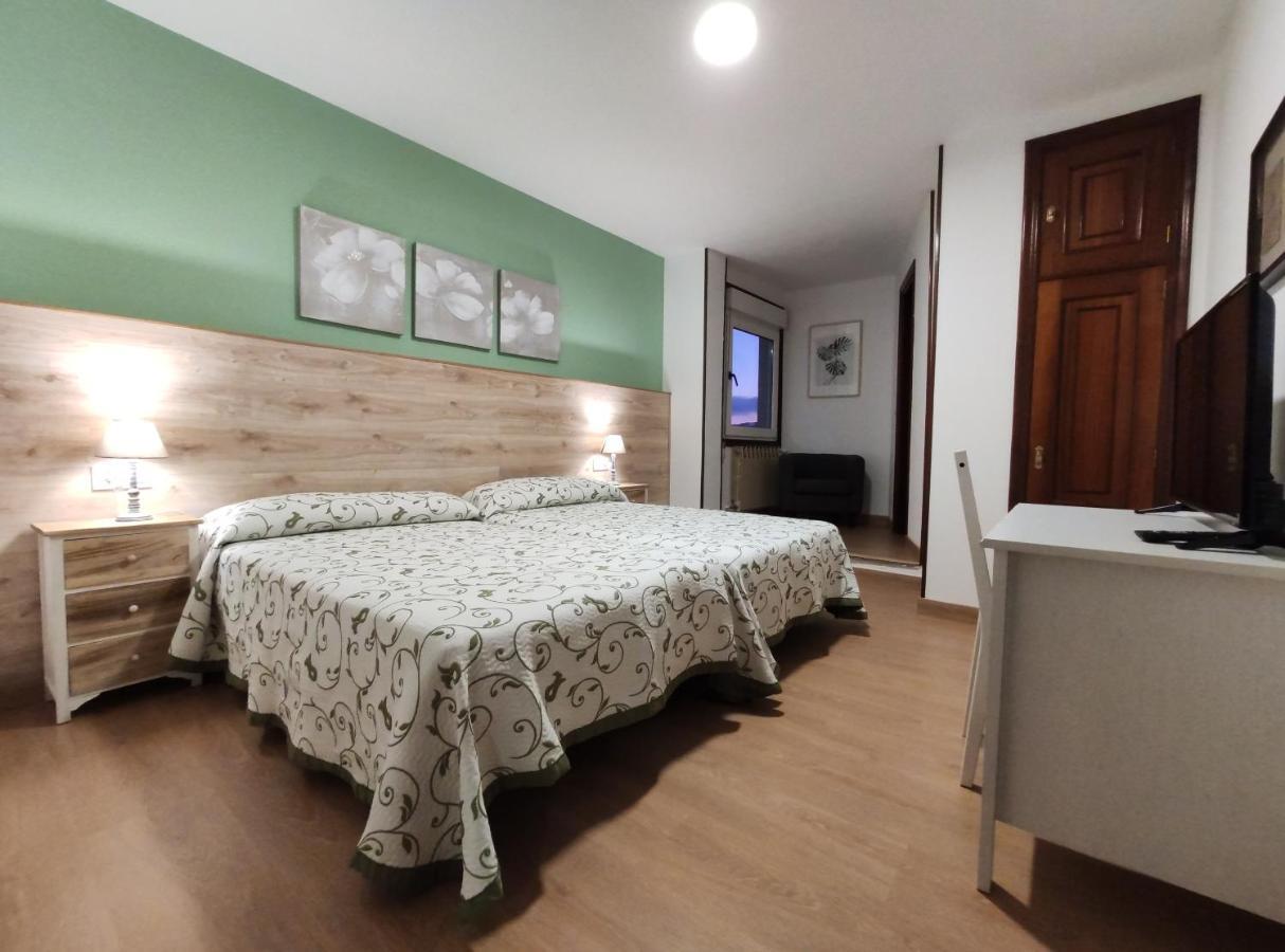 Hostal-Restaurante Paris Forcarei Zewnętrze zdjęcie